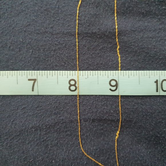 Beautiful necklace with designer inspired pendant - Picture 6 of 15